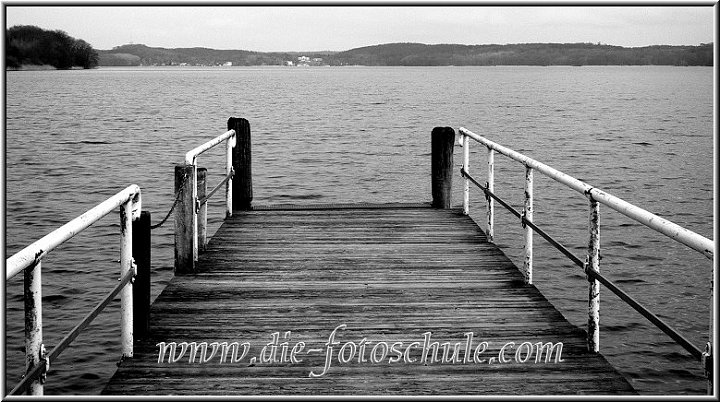 Kellersee_Bruecke.jpg - Am Kellersee in der Holsteinischen Schweiz